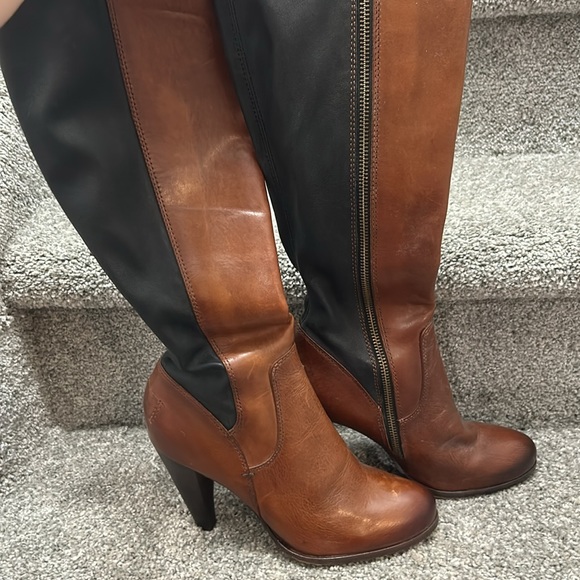 Never worn Frye knee high boots - Picture 2 of 8